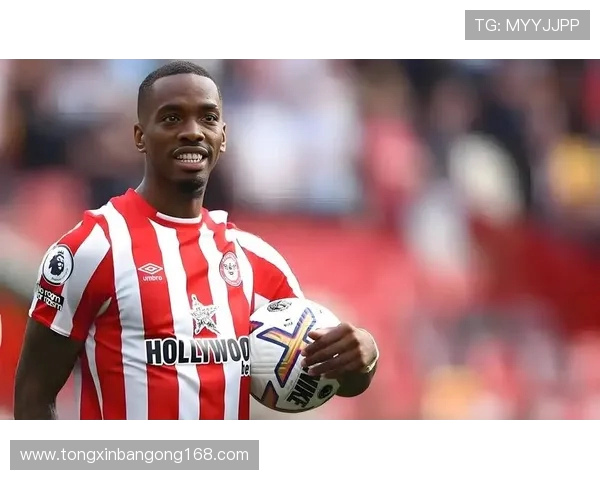 富勒姆与布伦特的比赛因天气原因延期球迷期待新赛程安排