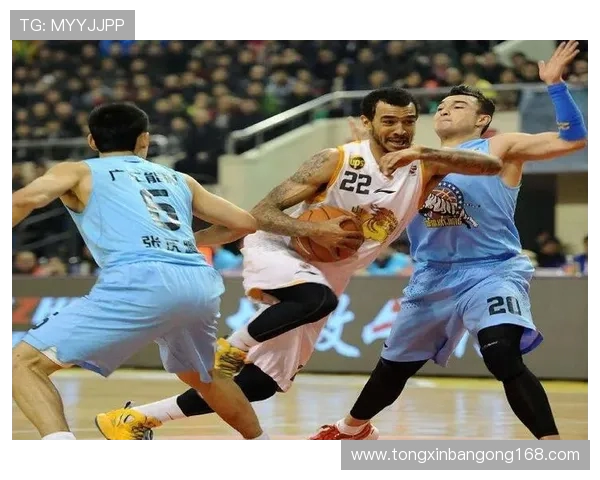 辽宁队与新疆队激战正酣比赛结果引发球迷热议与期待